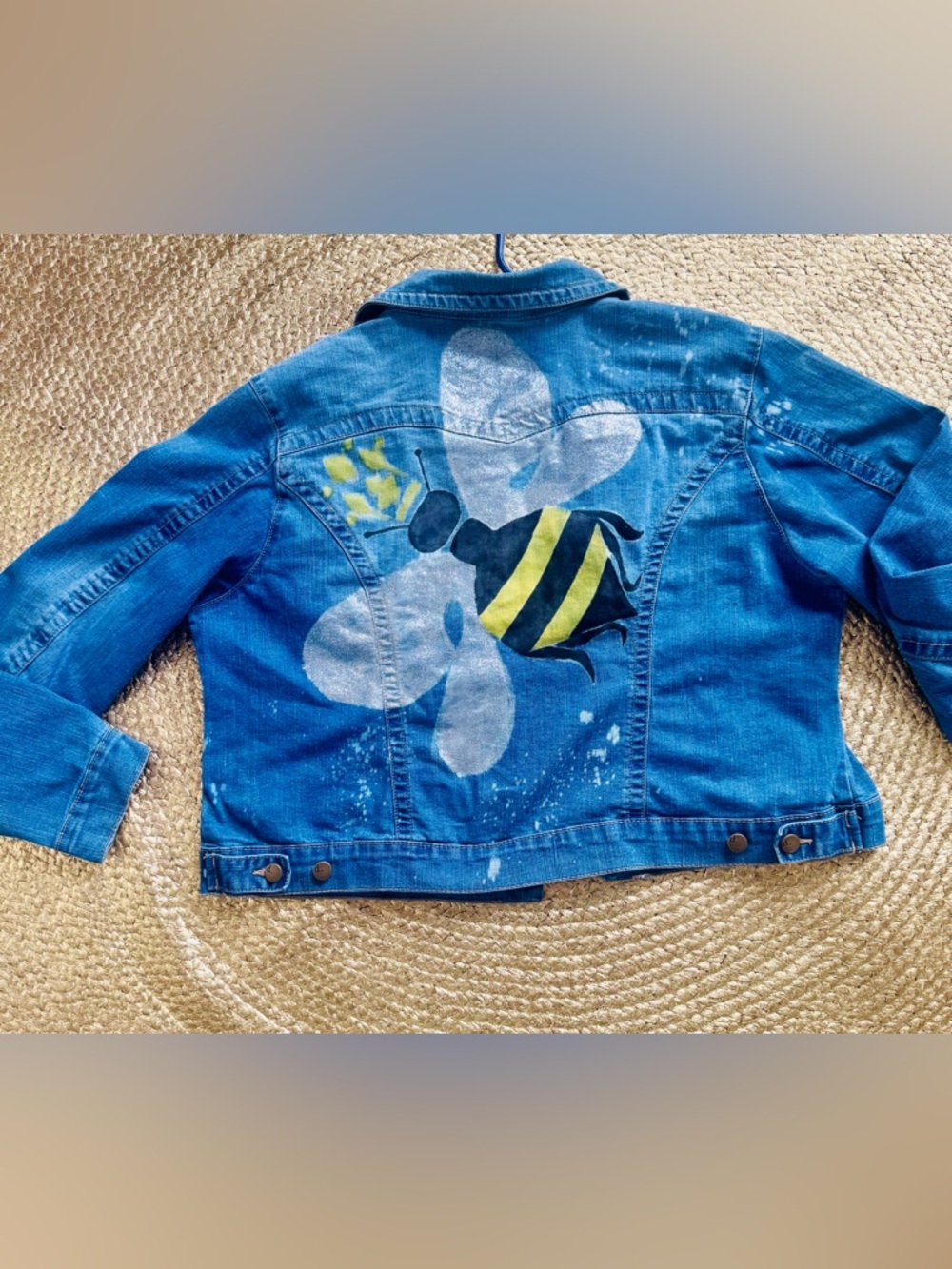 d. jeans Blue Denim Jacket with Hand-Painted Bee Graphic - Picture 5 of 8